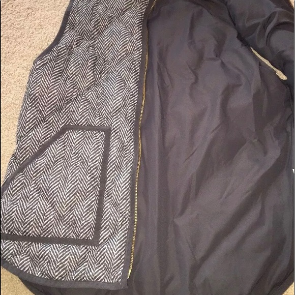 J. Crew Women’s Excursion Quilted Herringbone Vest - Picture 5 of 7
